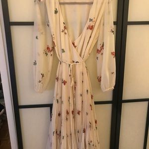 Aritzia Wilfred Cream Floral print dress